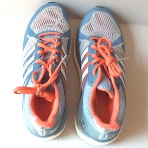 Running shoes